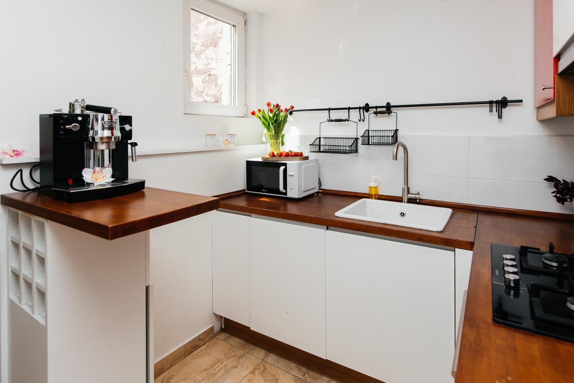 Maya's Flats & 23 Attic - Ogarna Old Town Apartment Gdansk